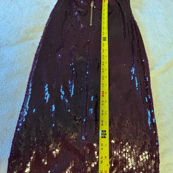 HOLIDAY NYE PARTY DRESS 
SPARKLE SEQUIN OPEN-BACK BODYCON size S - Picture 7 of 8